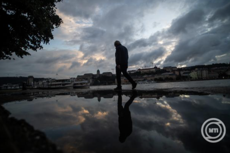 Meteorológia: hétfőn hevesebb zivatarok lehetnek szinte az egész országban