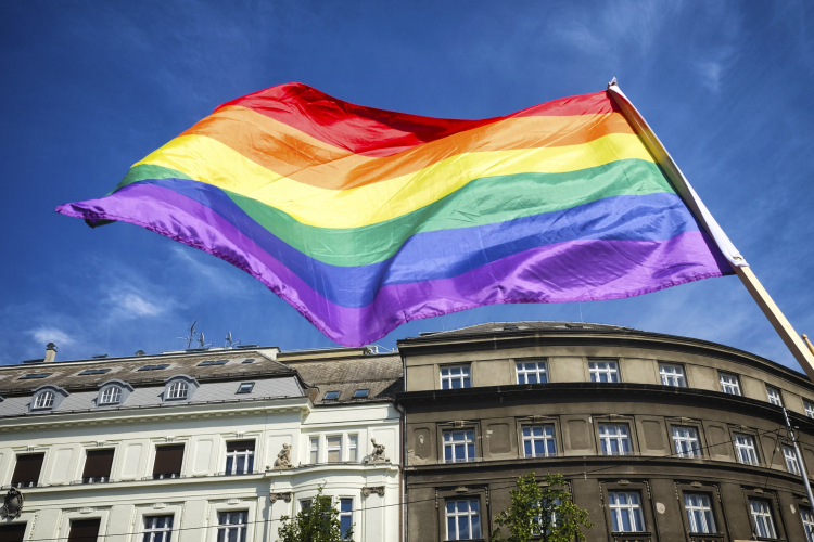 Budapestre utazik az egyenlőségért felelős EU-biztos, részt vesz a Pride-felvonuláson is