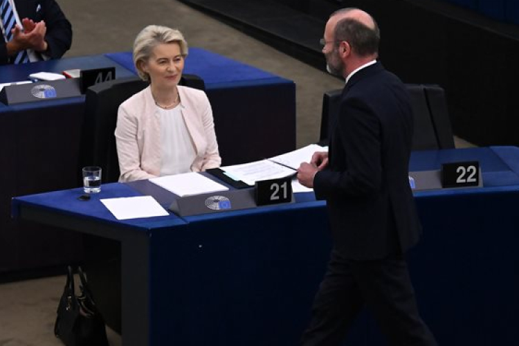 Az Európai Parlament megválasztotta Ursula von der Leyent az Európai Bizottság elnökévé
