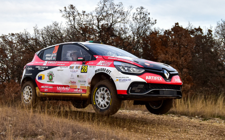 Rally: Rengeteg lehetőség van még az autóban!