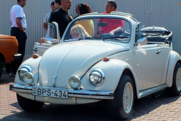 Veterán autók találkozója Jászberényben 2013. április 21.